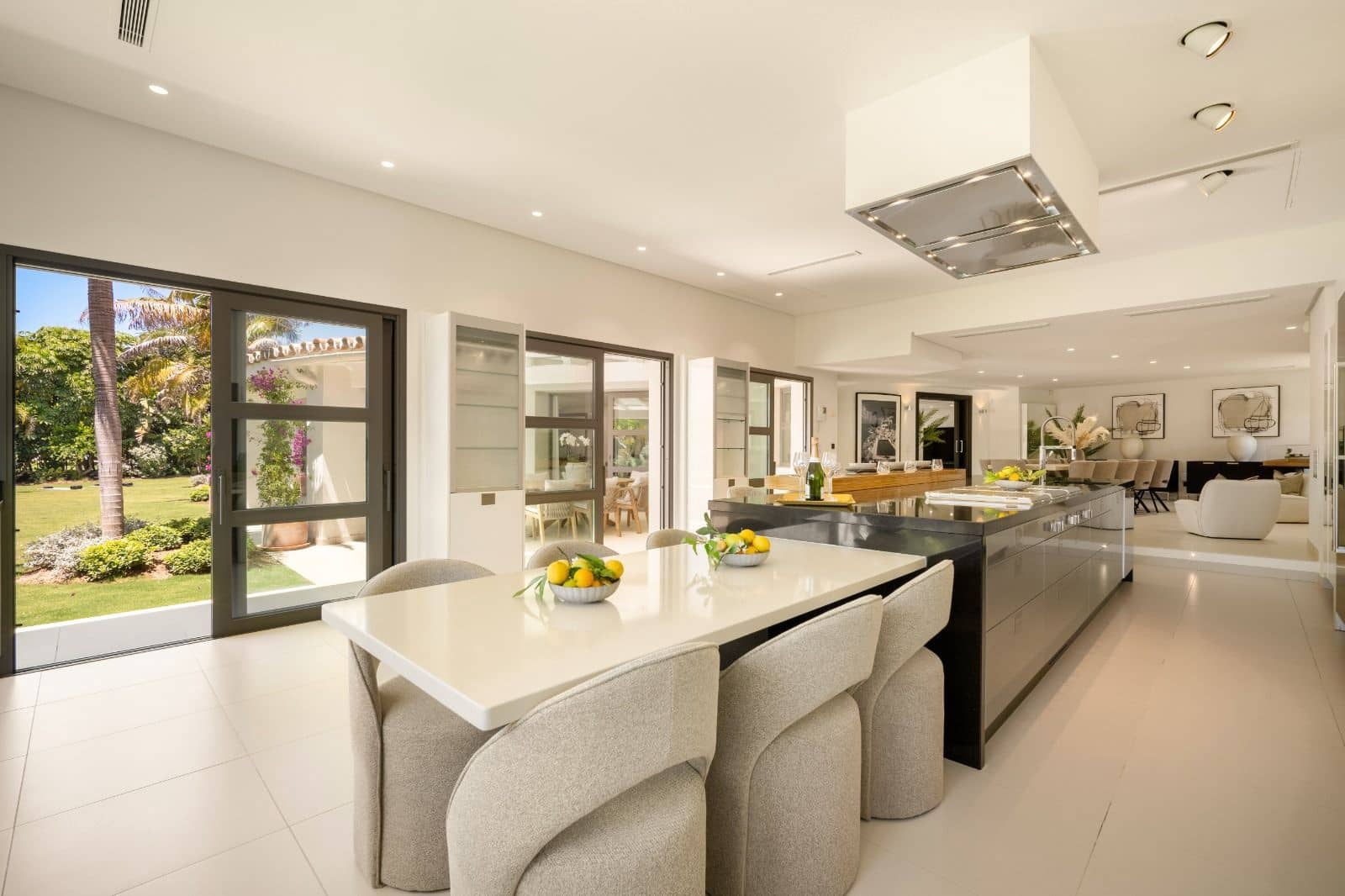 5 slaapkamer Villa te koop in Marbella - € 6.995.000 (Ref: 9794577)