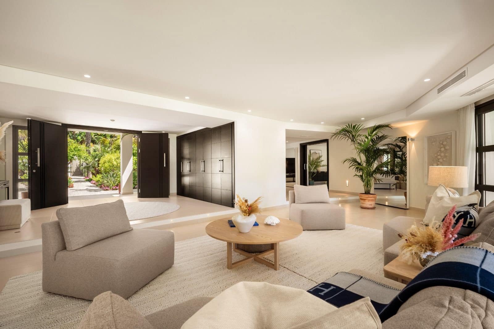 5 slaapkamer Villa te koop in Marbella - € 6.995.000 (Ref: 9794577)