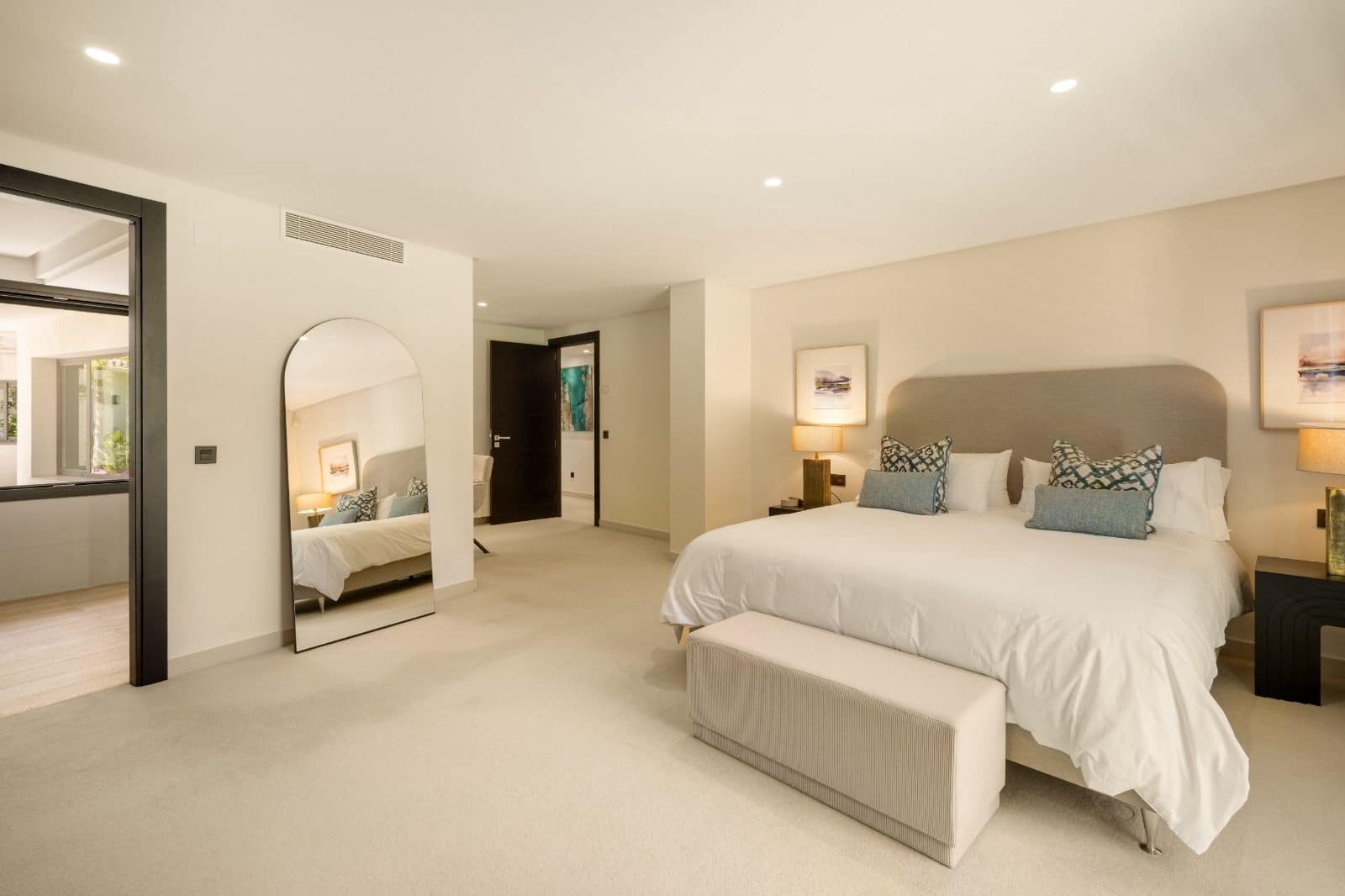 5 slaapkamer Villa te koop in Marbella - € 6.995.000 (Ref: 9794577)