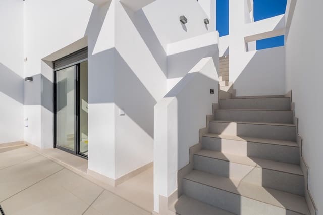 3 soverom Penthouse til salgs i Estepona med svømmebasseng - € 755 000 (Ref: 9797067)