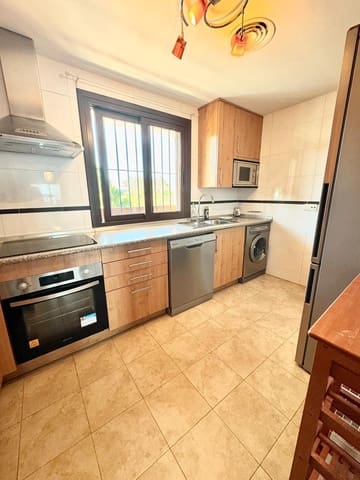 3 quarto Apartamento para arrendar em Estepona com garagem - 3 000 € (Ref: 9815835)