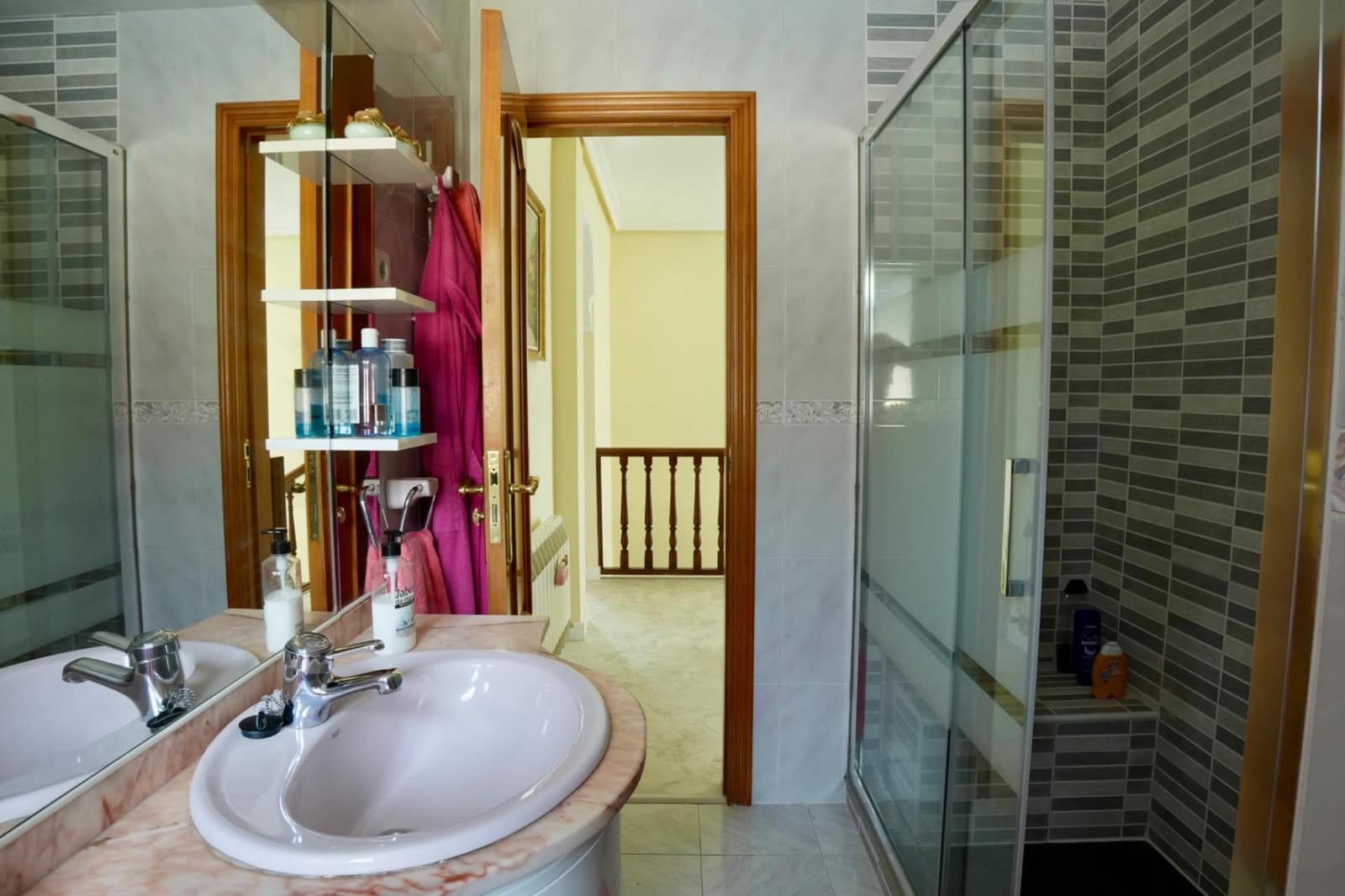 7 Zimmer Villa zu verkaufen in San Lorenzo de El Escorial mit Pool Garage - 987.500 € (Ref: 9815836)