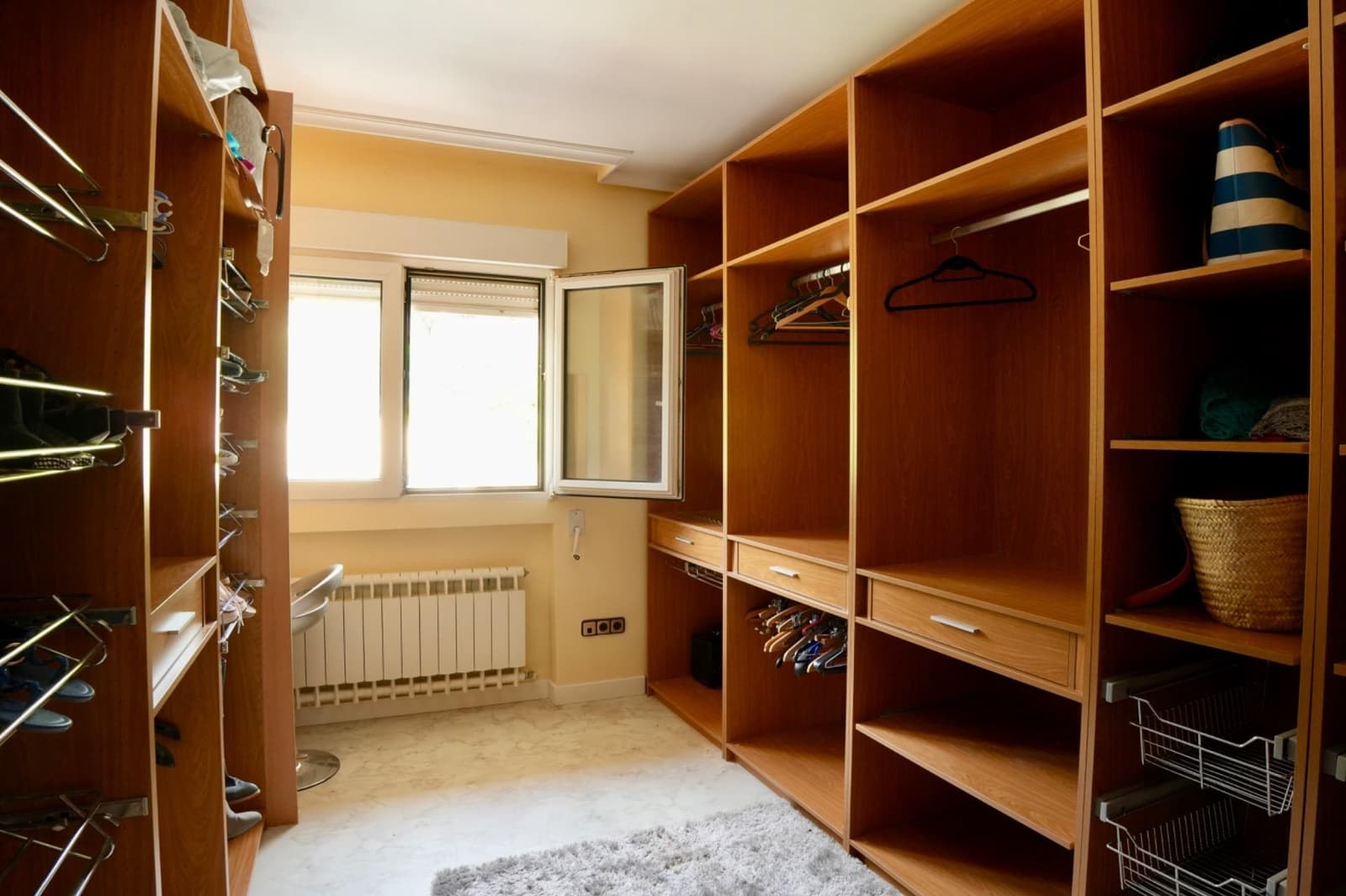 7 Zimmer Villa zu verkaufen in San Lorenzo de El Escorial mit Pool Garage - 987.500 € (Ref: 9815836)