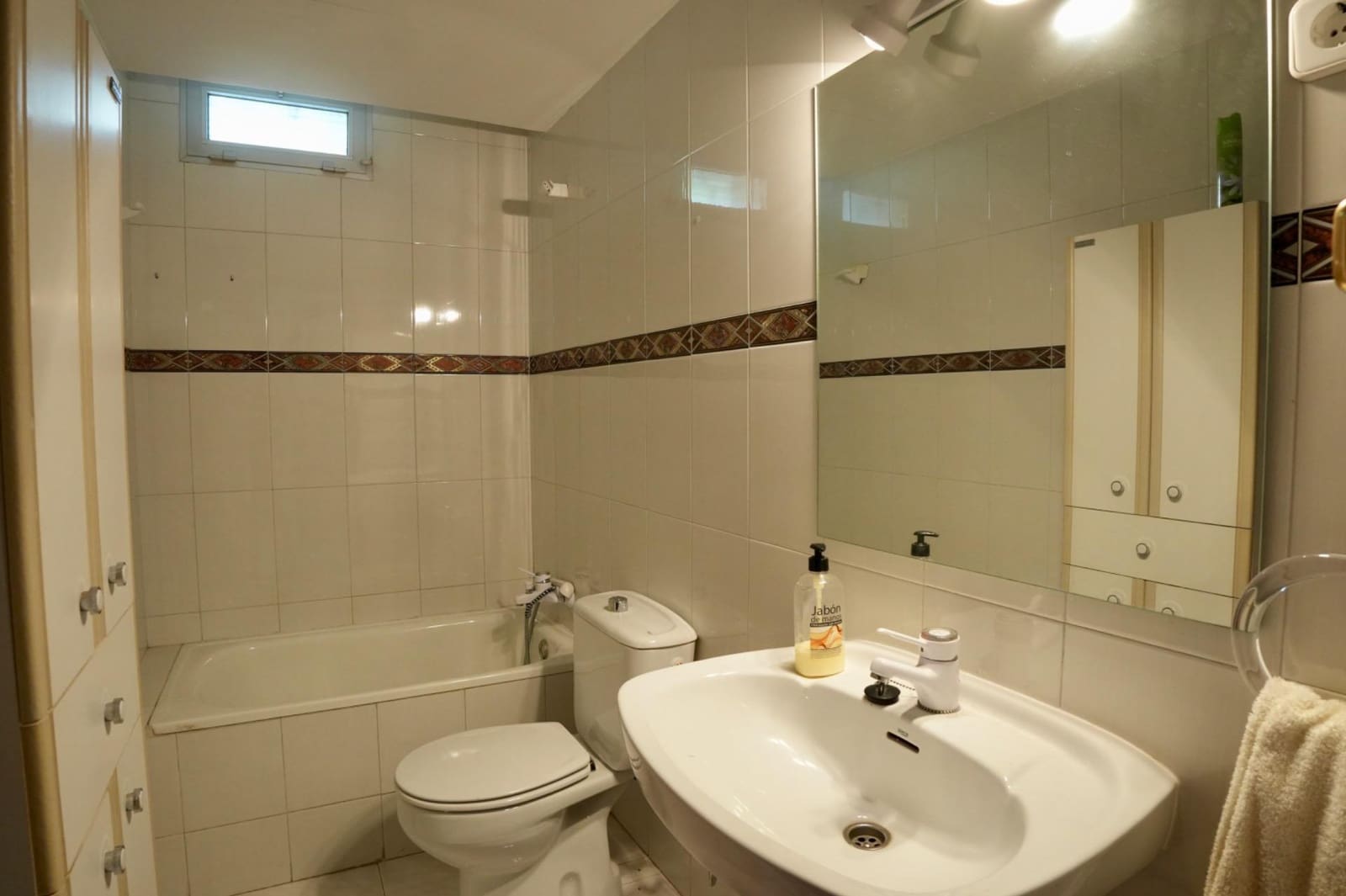 7 Zimmer Villa zu verkaufen in San Lorenzo de El Escorial mit Pool Garage - 987.500 € (Ref: 9815836)