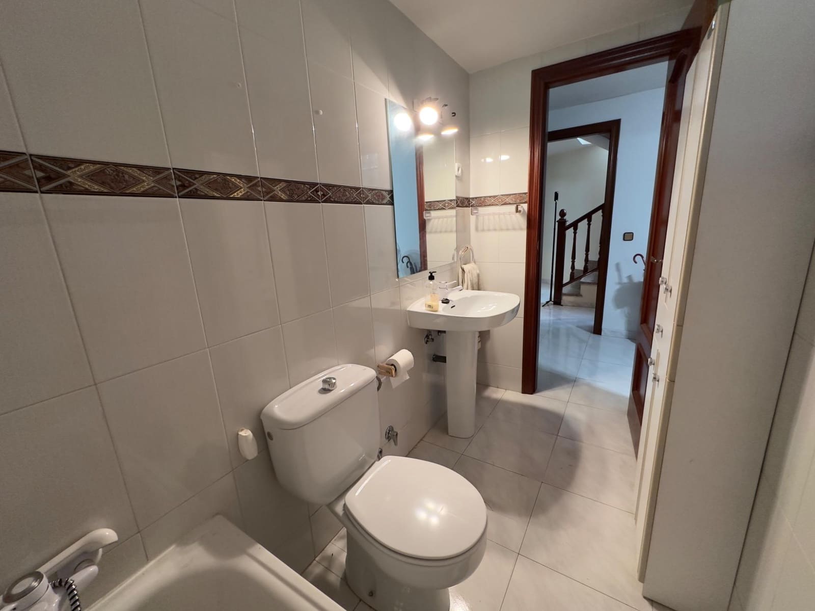 7 Zimmer Villa zu verkaufen in San Lorenzo de El Escorial mit Pool Garage - 987.500 € (Ref: 9815836)