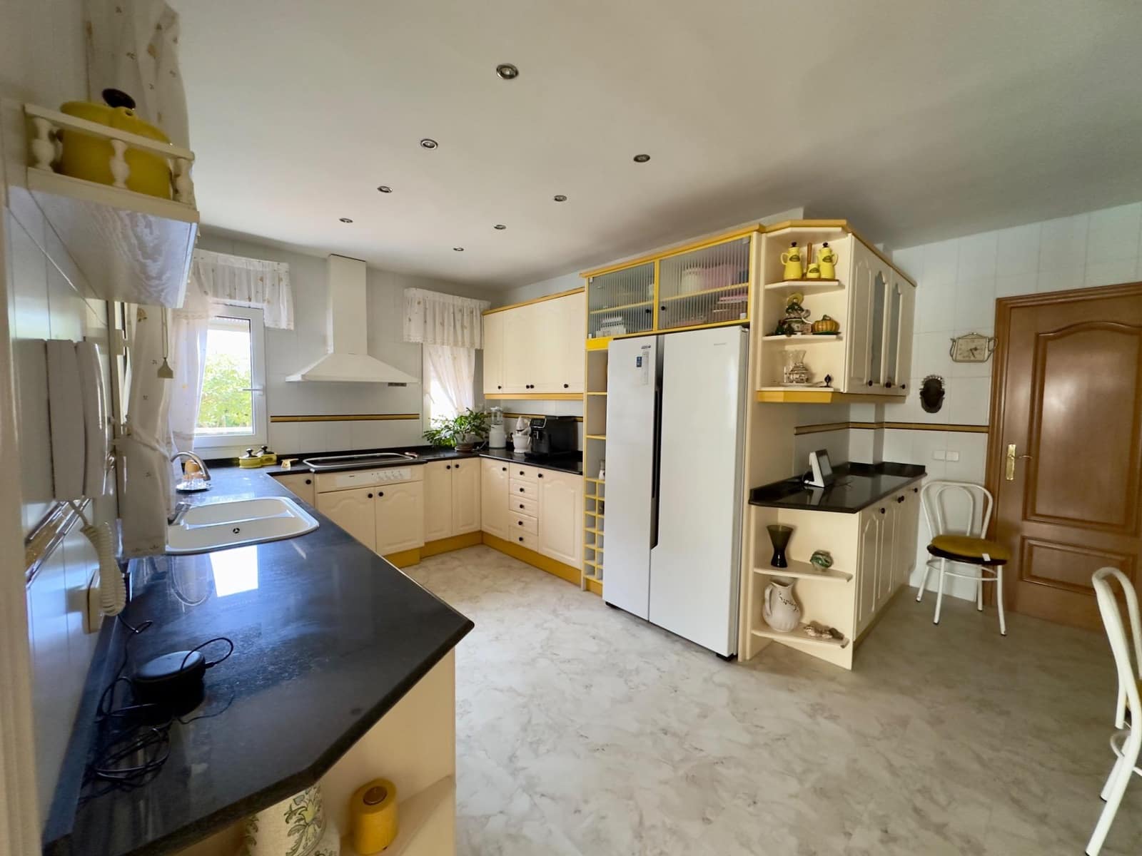 7 Zimmer Villa zu verkaufen in San Lorenzo de El Escorial mit Pool Garage - 987.500 € (Ref: 9815836)