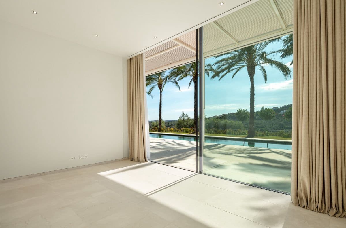 4 bedroom Villa for sale in Casares - € 5,750,000 (Ref: 9922294)