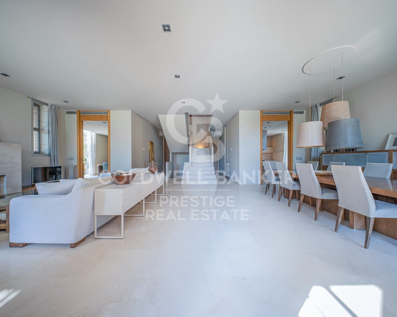 6 sypialnia Penthouse do wynajęcia w Gava z basenem garażem - 20 000 € (Ref: 9579029)