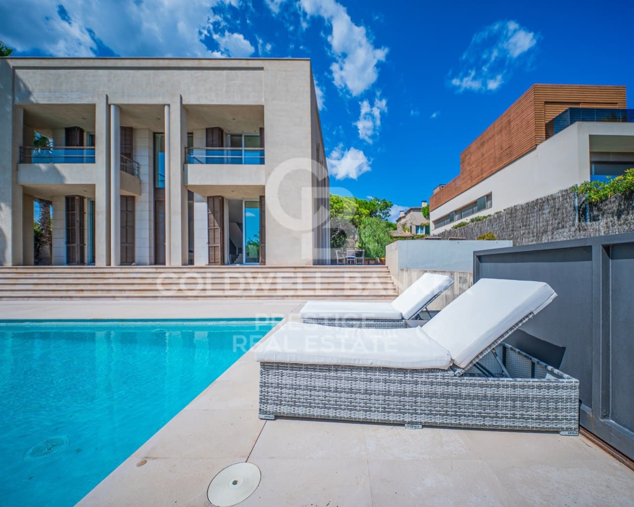 6 sypialnia Penthouse do wynajęcia w Gava z basenem garażem - 20 000 € (Ref: 9579029)