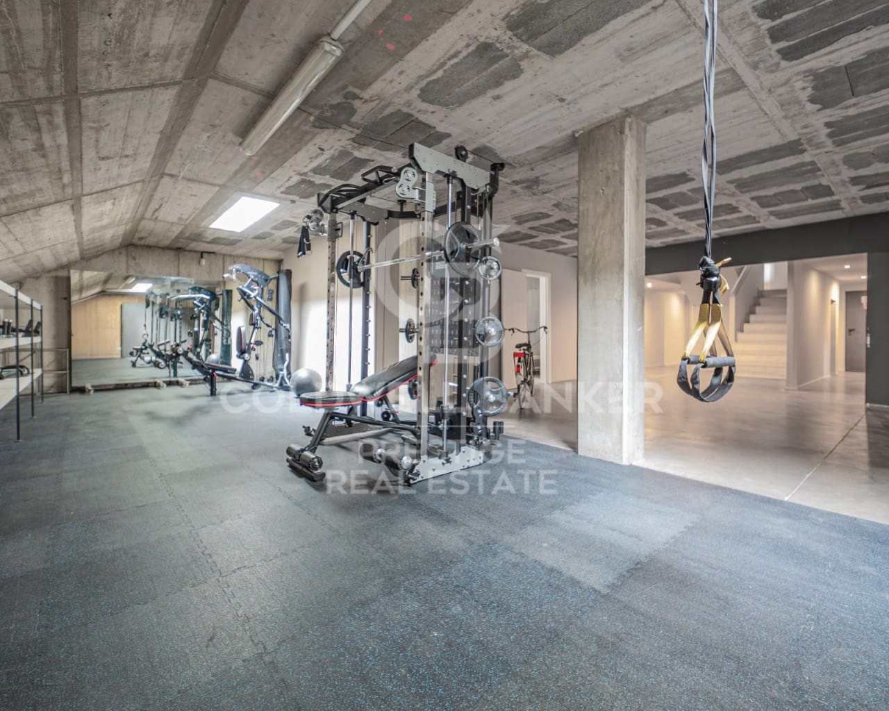 6 sypialnia Penthouse do wynajęcia w Gava z basenem garażem - 20 000 € (Ref: 9579029)