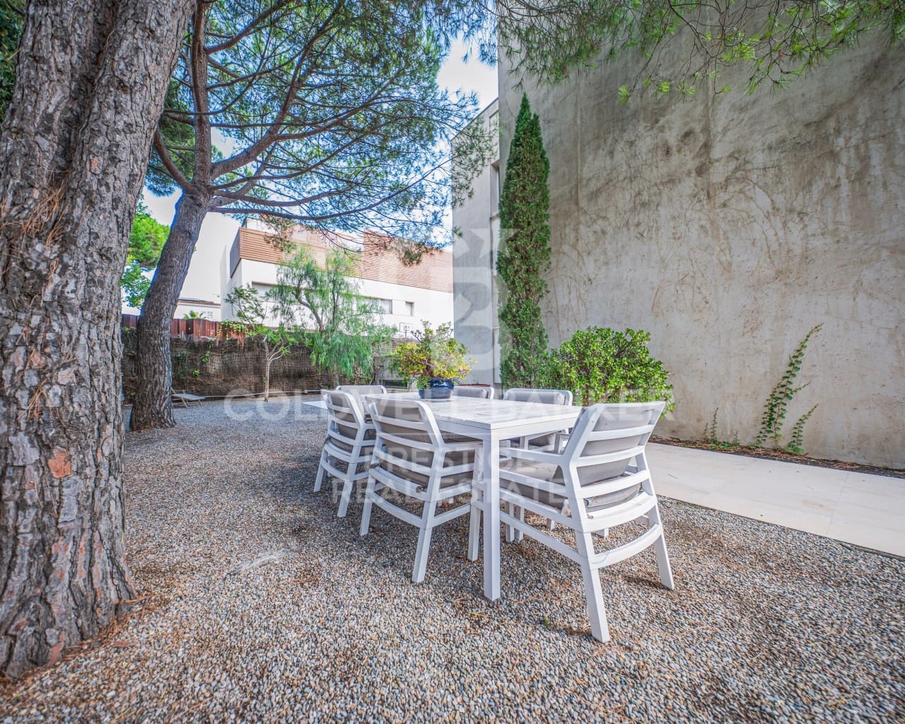 6 sypialnia Penthouse do wynajęcia w Gava z basenem garażem - 20 000 € (Ref: 9579029)