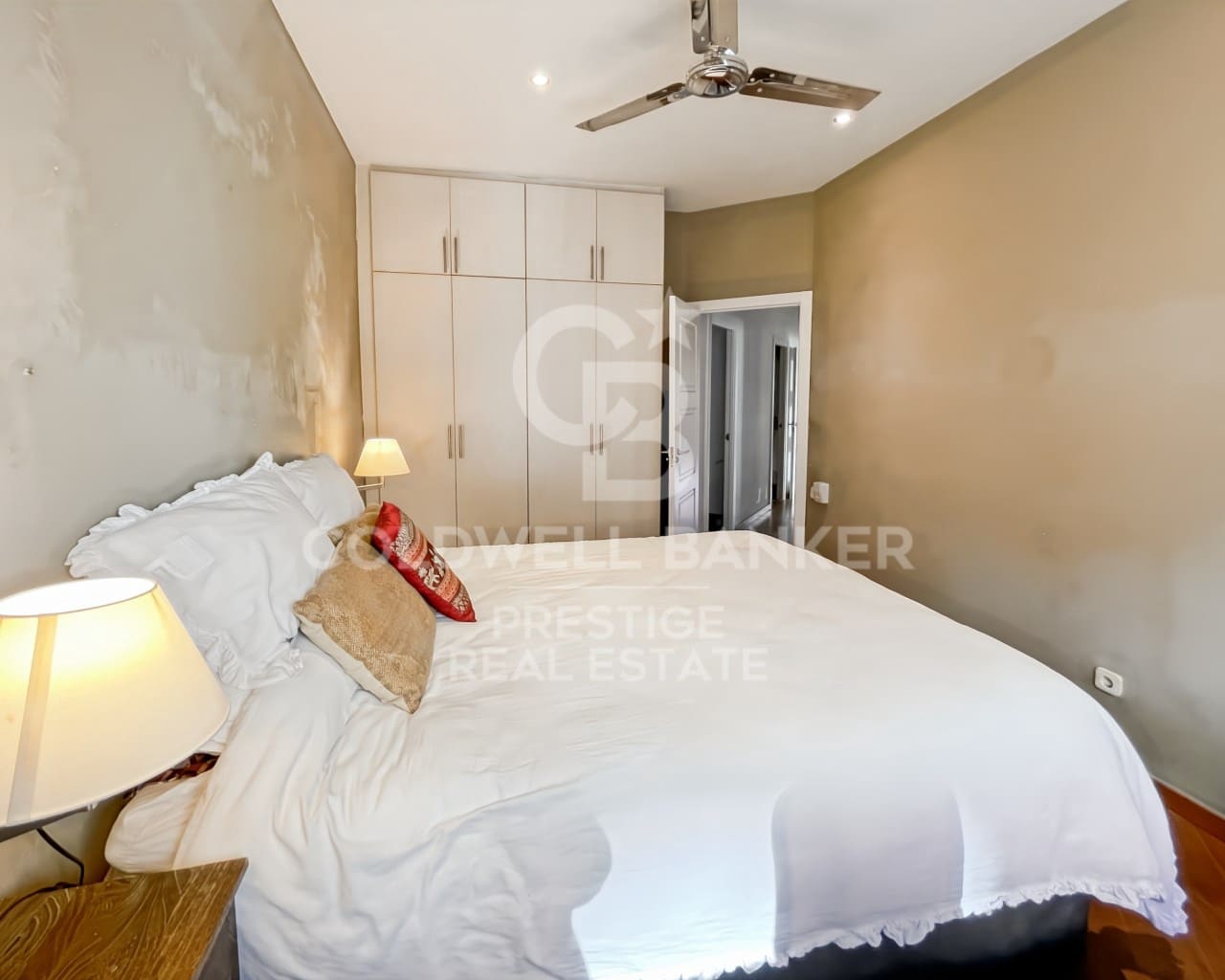 3 sypialnia Mieszkanie na sprzedaż w Miasto Barcelona z garażem - 810 000 € (Ref: 9579033)