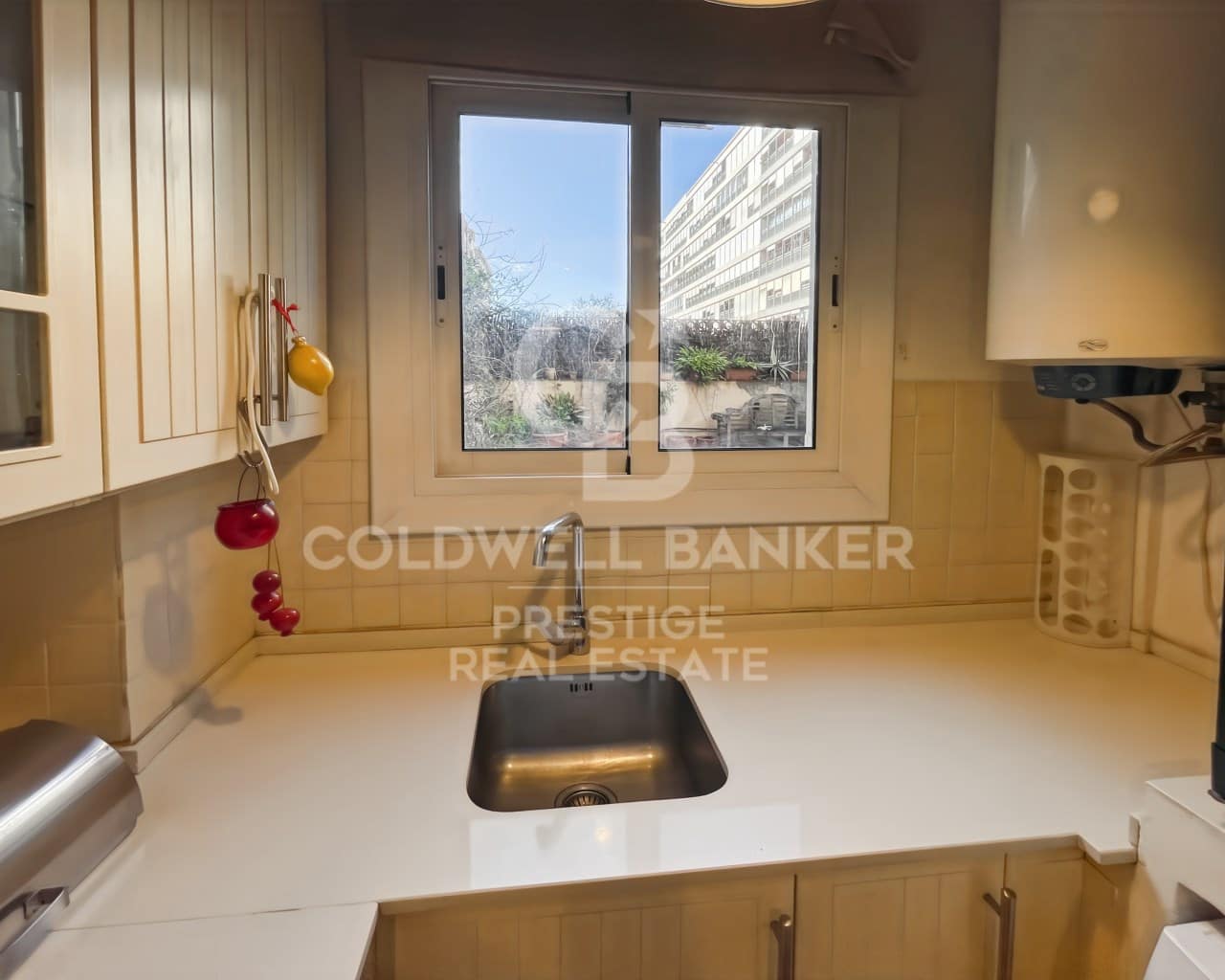 3 sypialnia Mieszkanie na sprzedaż w Miasto Barcelona z garażem - 810 000 € (Ref: 9579033)
