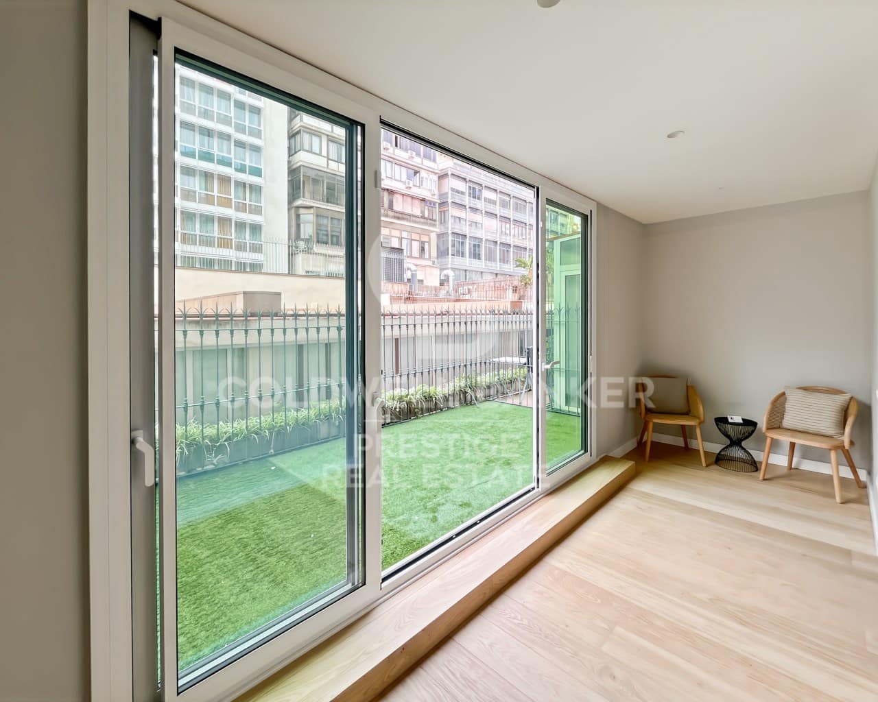 3 bedroom Flat for sale in Barcelona city - € 1,350,000 (Ref: 9579034)