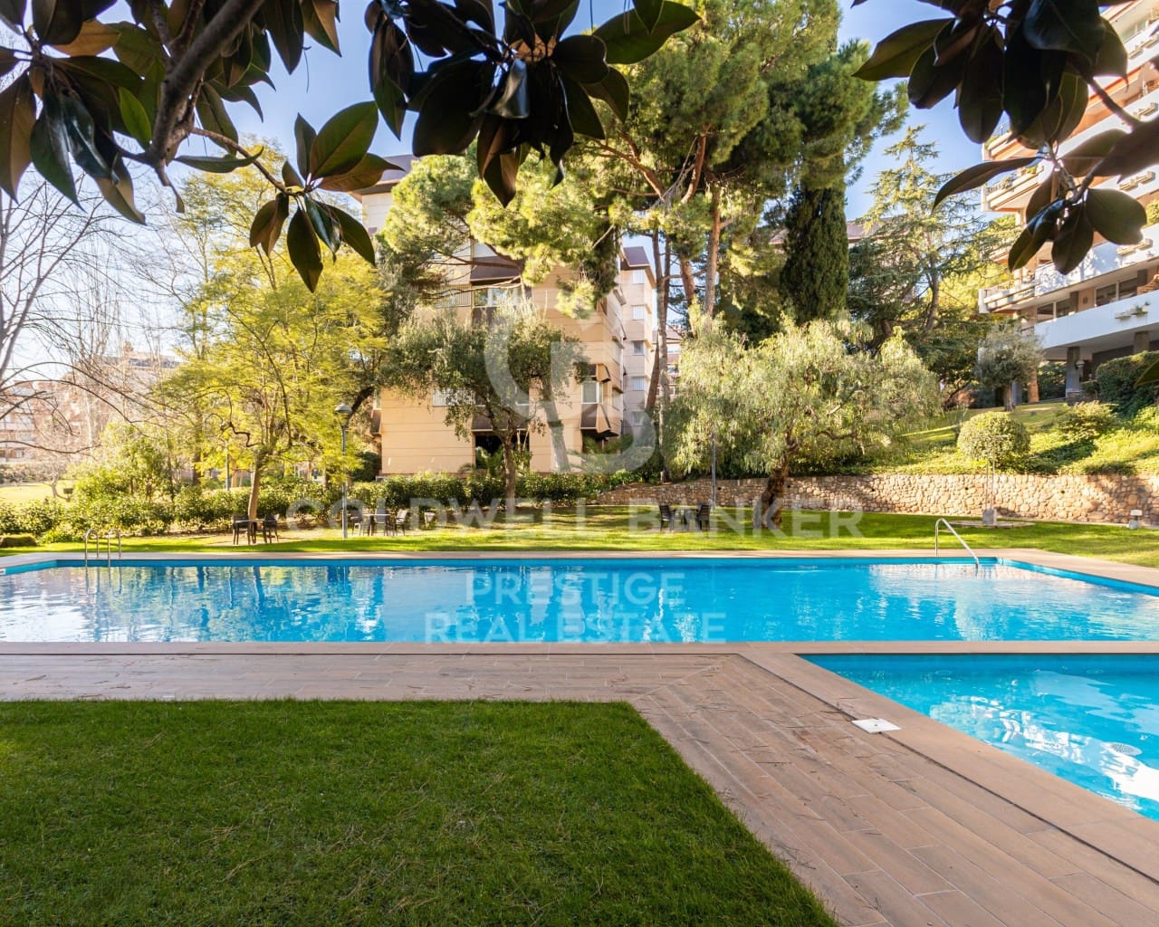 6 Zimmer Wohnung zu verkaufen in Barcelona Stadt mit Garage - 2.200.000 € (Ref: 9579036)