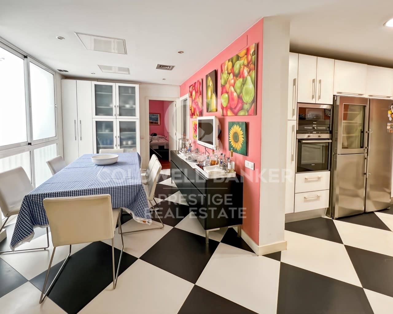 4 bedroom Flat for sale in Barcelona city with garage - € 2,300,000 (Ref: 9579037)
