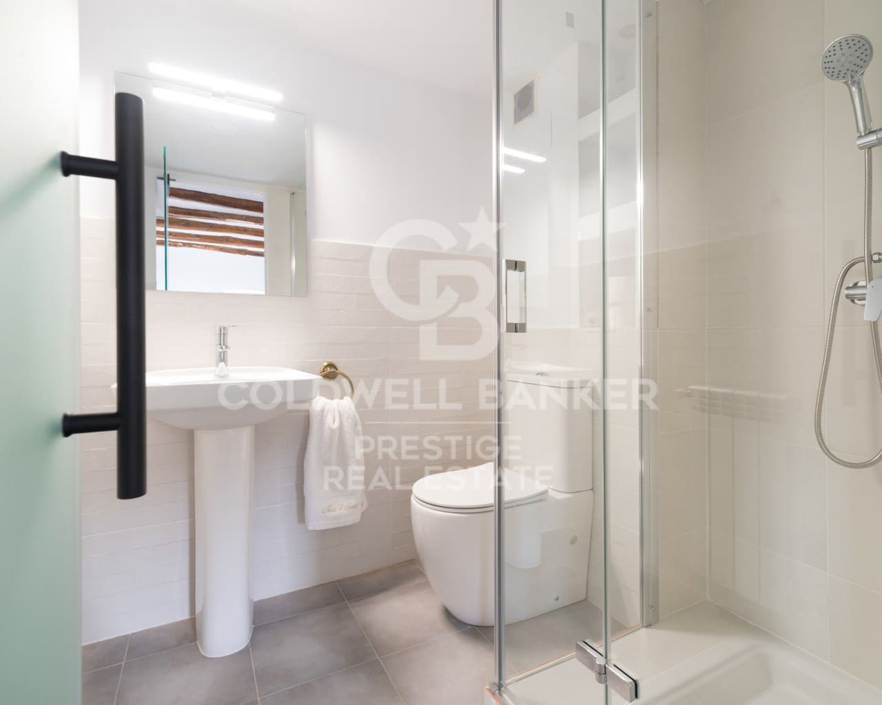 4 bedroom Townhouse for sale in Almatret with garage - € 190,000 (Ref: 9579038)