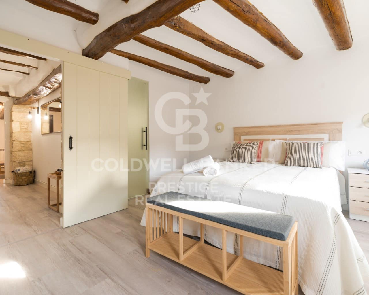 4 bedroom Townhouse for sale in Almatret with garage - € 190,000 (Ref: 9579038)