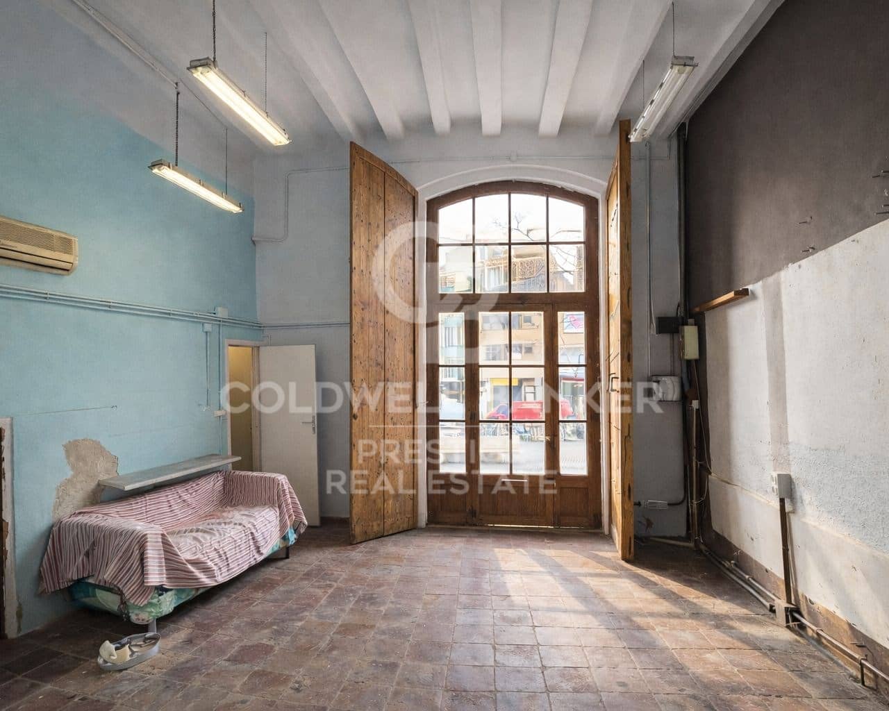 5 bedroom Apartment for sale in Molins de Rei - € 450,000 (Ref: 9579039)