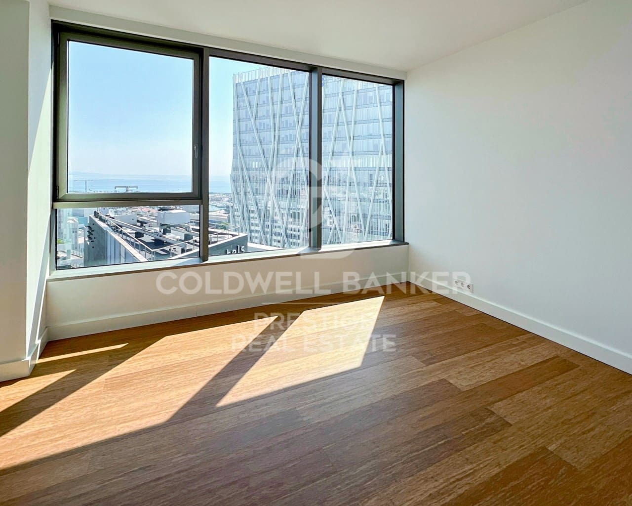 3 sovrum Lägenhet till salu i Barcelona stad med pool garage - 3 558 123 € (Ref: 9579045)