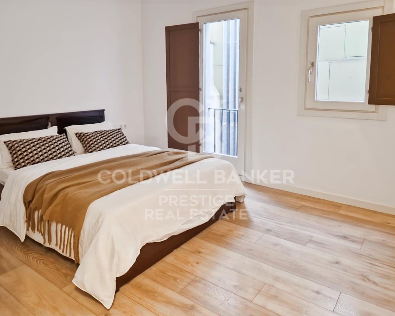 2 makuuhuone Kattohuoneisto myytävänä paikassa Barcelona kaupunki - 750 000 € (Ref: 9579053)