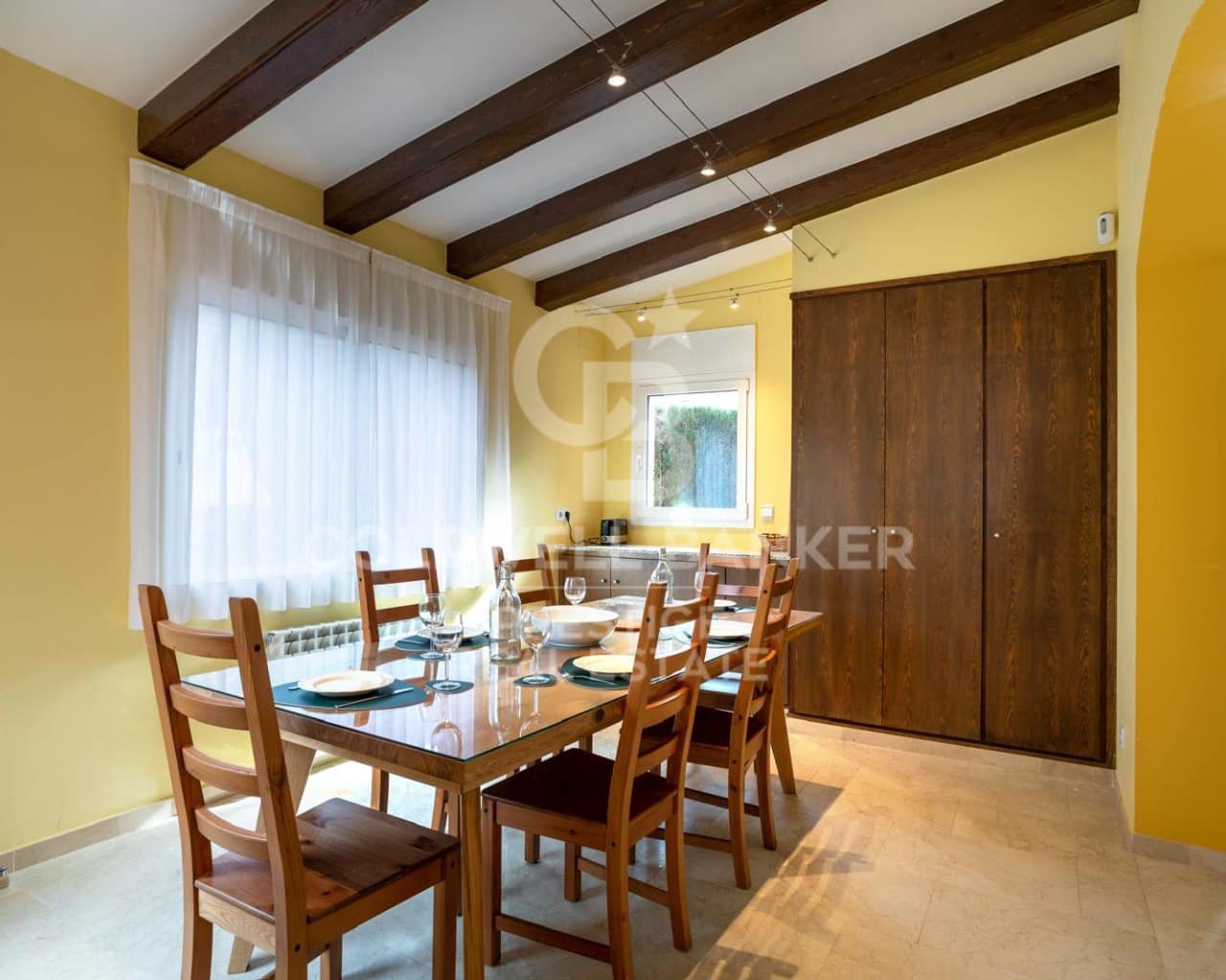 7 bedroom Townhouse for sale in Sant Vicenc de Montalt with pool garage - € 899,000 (Ref: 9579054)