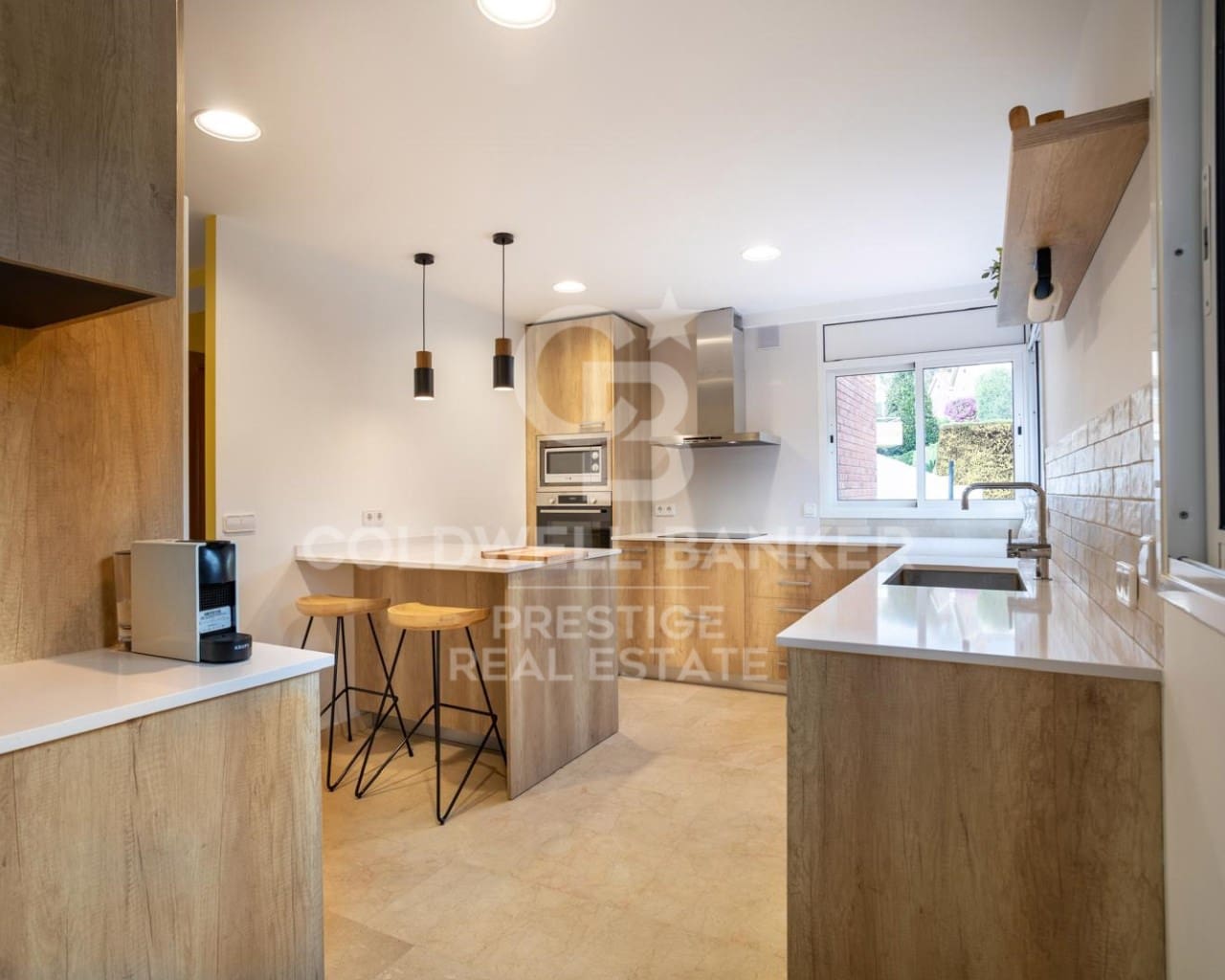 7 bedroom Townhouse for sale in Sant Vicenc de Montalt with pool garage - € 899,000 (Ref: 9579054)