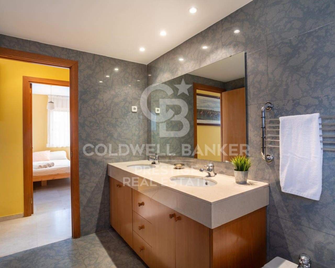 7 bedroom Townhouse for sale in Sant Vicenc de Montalt with pool garage - € 899,000 (Ref: 9579054)