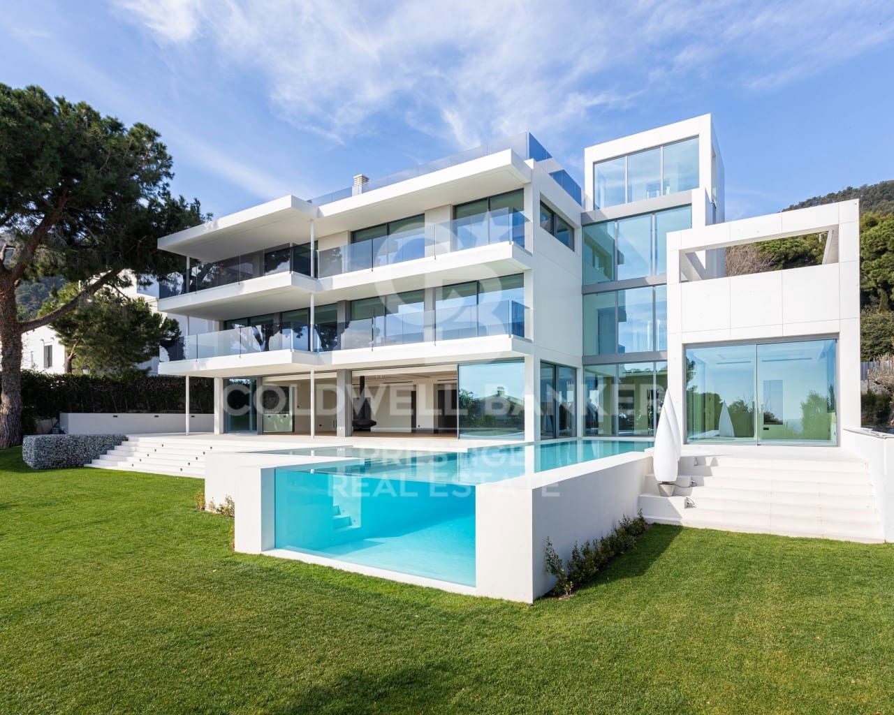 8 makuuhuone Huvila myytävänä paikassa Barcelona kaupunki mukana 
autotalli - 20 000 000 € (Ref: 9579062)