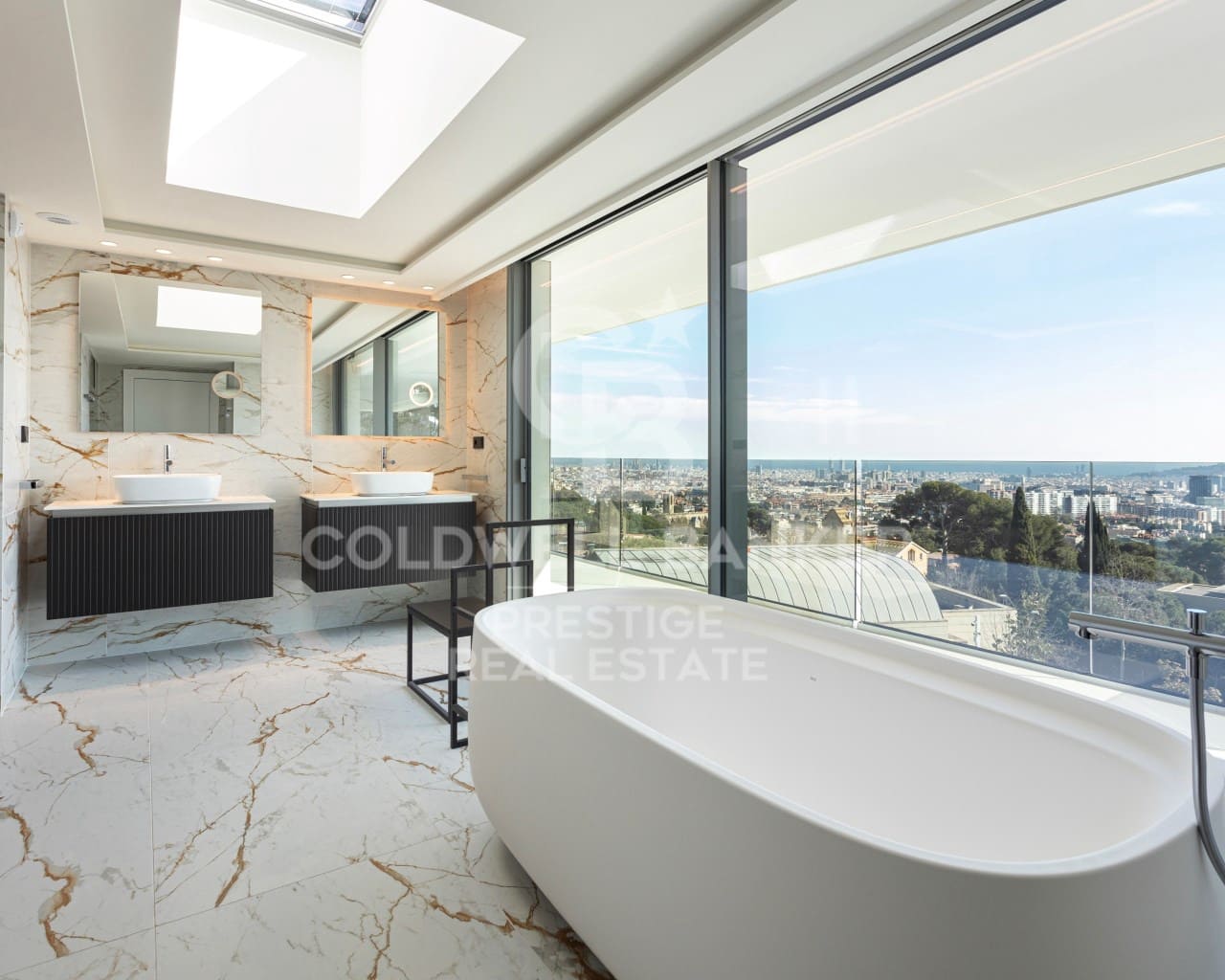 8 makuuhuone Huvila myytävänä paikassa Barcelona kaupunki mukana 
autotalli - 20 000 000 € (Ref: 9579062)