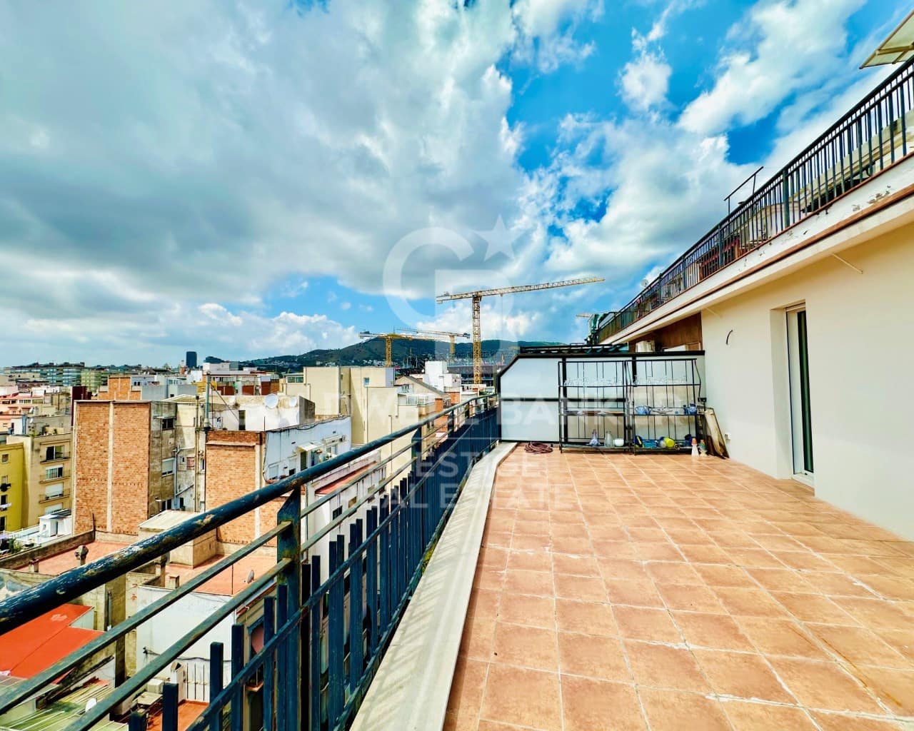 3 sypialnia Penthouse na sprzedaż w Miasto Barcelona z garażem - 1 300 000 € (Ref: 9579063)