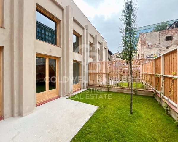 2 slaapkamer Appartement te koop in Provençals del Poblenou, Barcelona stad - € 880.000 (Ref: 9579065)