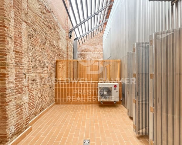 2 slaapkamer Appartement te koop in Provençals del Poblenou, Barcelona stad - € 880.000 (Ref: 9579065)