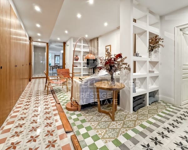 2 bedroom Flat for sale in L'Antiga Esquerra de L'Eixample, Barcelona city - € 920,000 (Ref: 9579074)