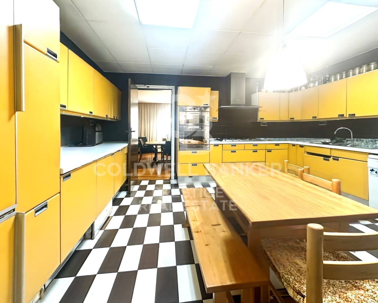 5 bedroom Flat for sale in Barcelona city - € 1,300,000 (Ref: 9579076)