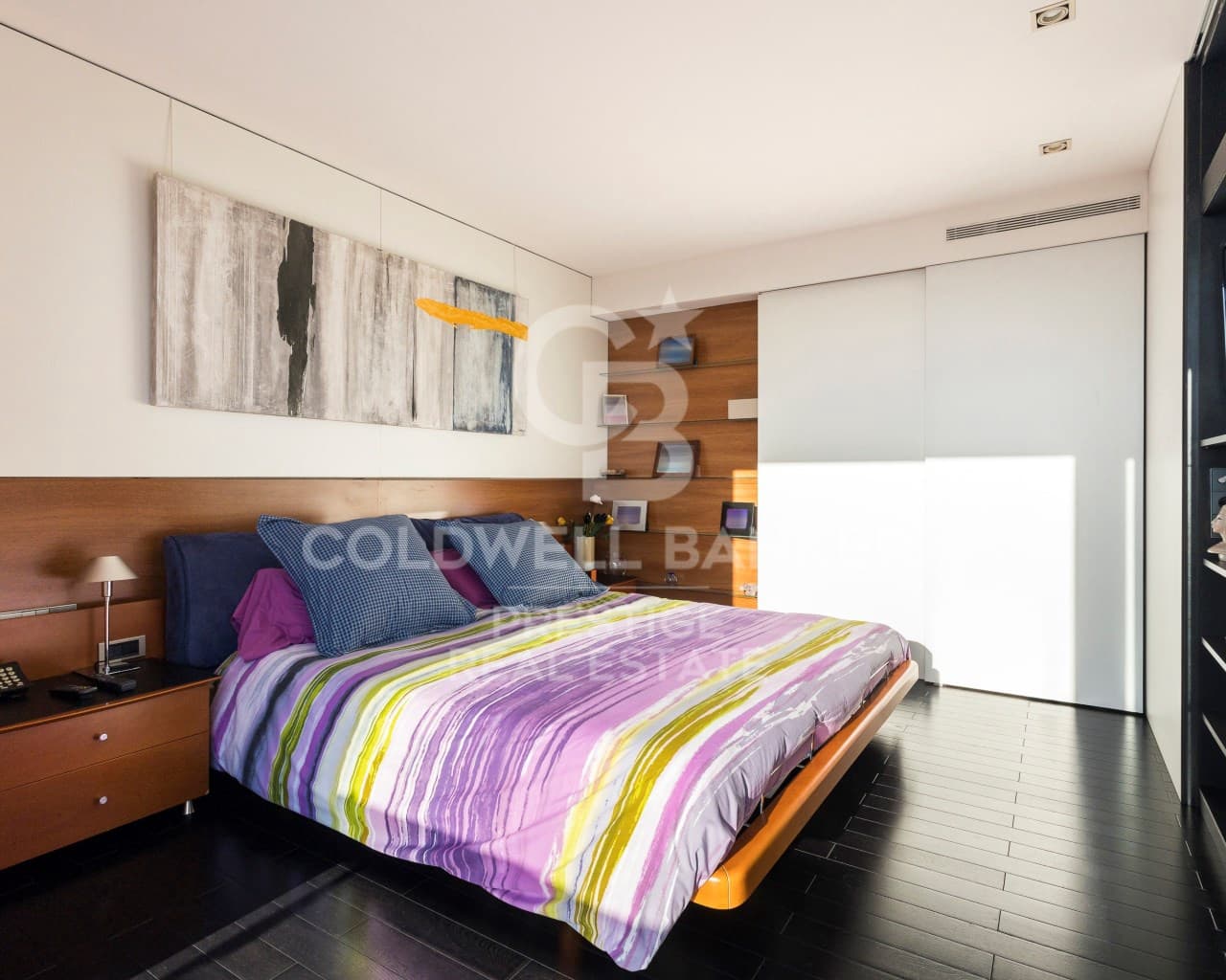 Ático de 3 habitaciones en Barcelona ciudad en venta - 1.950.000 € (Ref: 9579080)