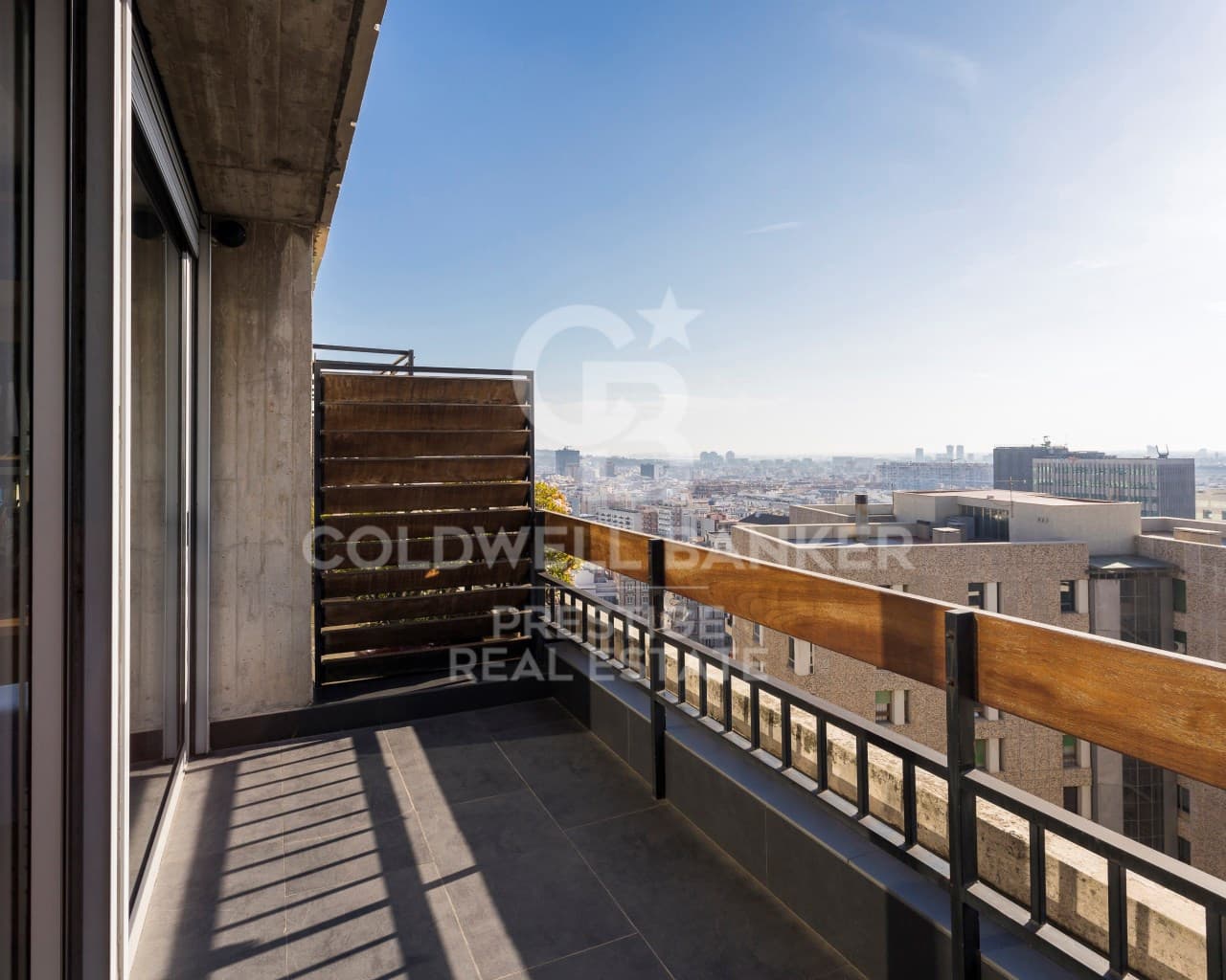 Ático de 3 habitaciones en Barcelona ciudad en venta - 1.950.000 € (Ref: 9579080)