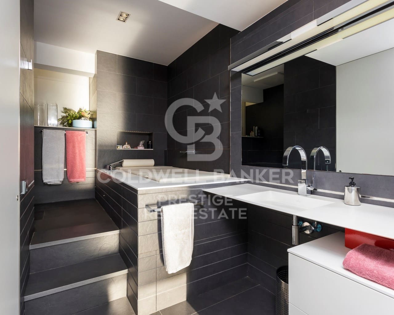 Ático de 3 habitaciones en Barcelona ciudad en venta - 1.950.000 € (Ref: 9579080)