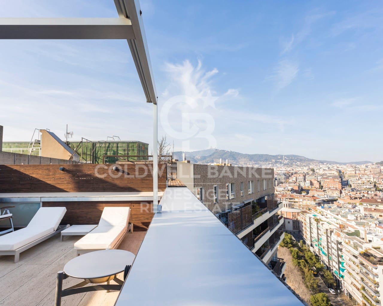 Ático de 3 habitaciones en Barcelona ciudad en venta - 1.950.000 € (Ref: 9579080)