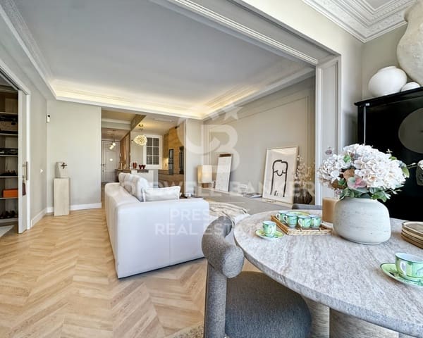 3 bedroom Flat for sale in L'Antiga Esquerra de L'Eixample, Barcelona city - € 960,000 (Ref: 9579082)