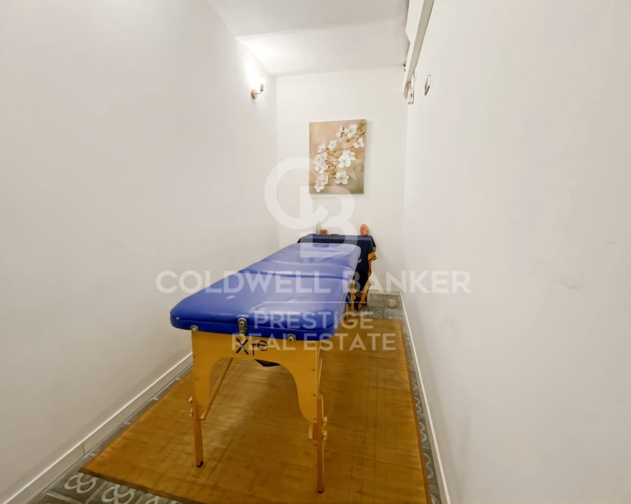 Kommersiell til salgs i Barcelona by - € 420 000 (Ref: 9579084)