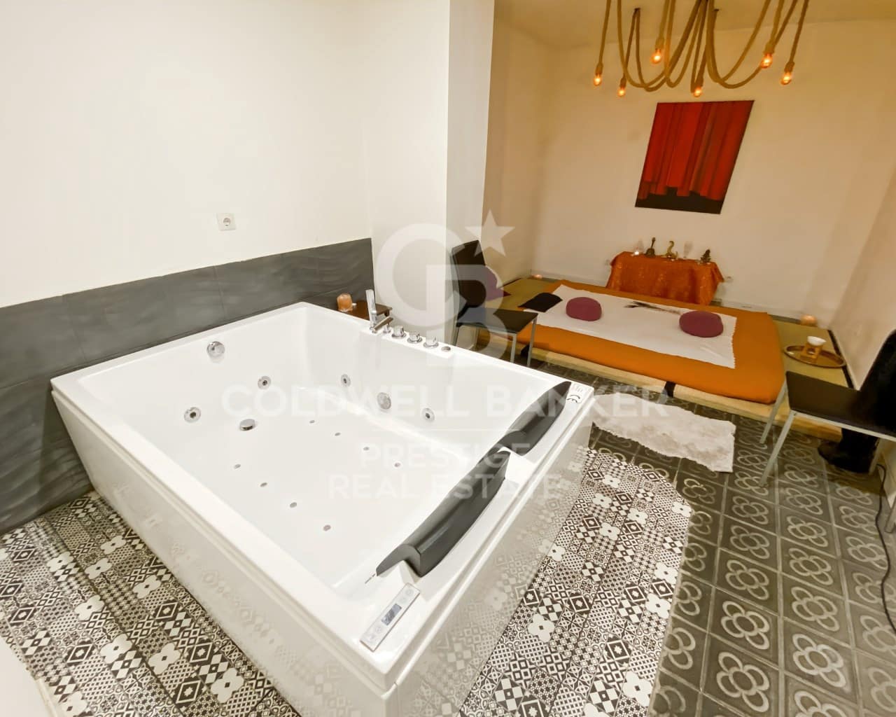 Kommersiell til salgs i Barcelona by - € 420 000 (Ref: 9579084)