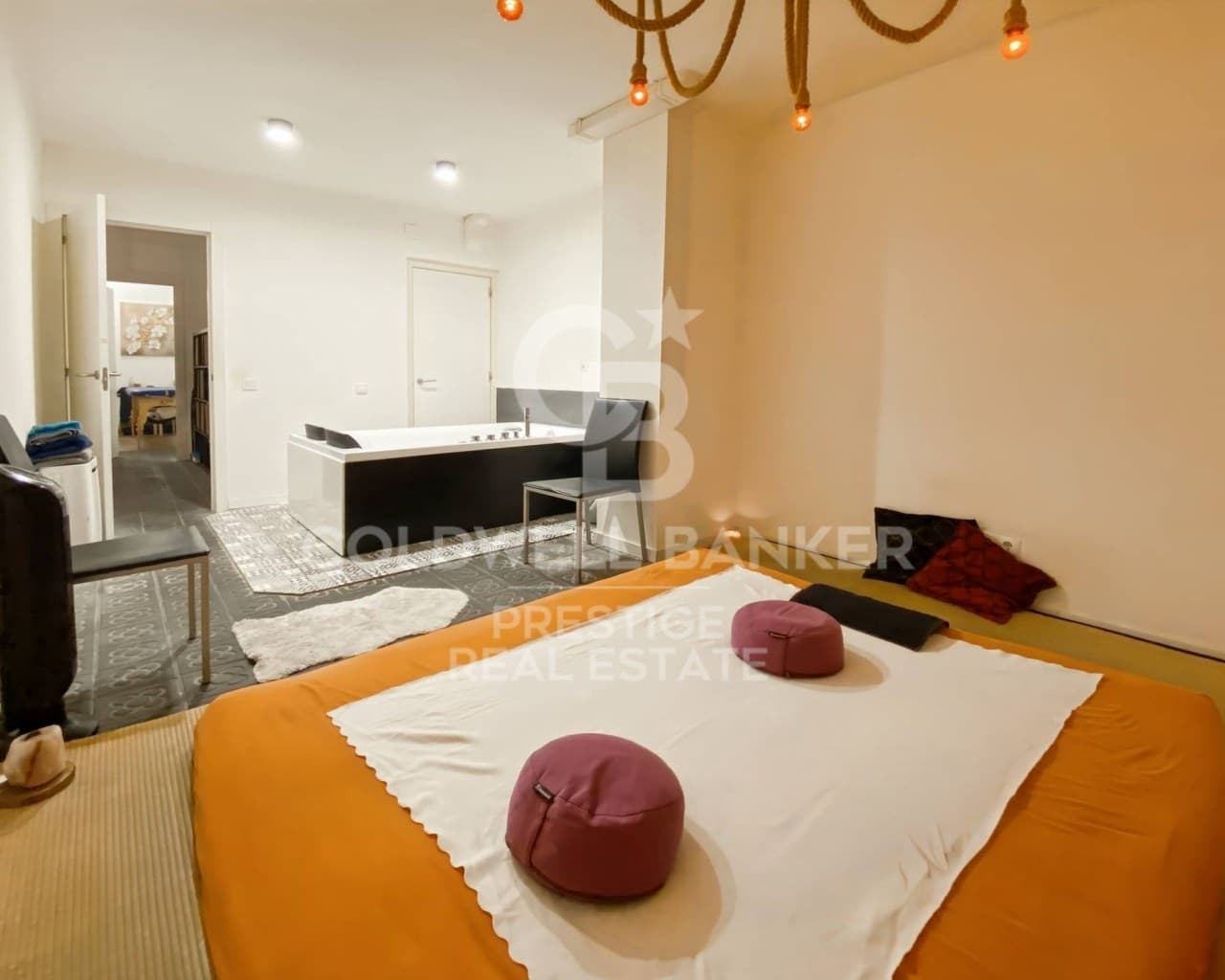 Kommersiell til salgs i Barcelona by - € 420 000 (Ref: 9579084)