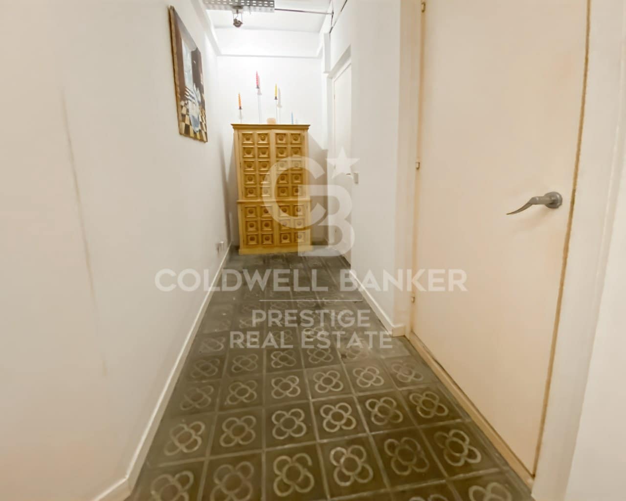 Kommersiell til salgs i Barcelona by - € 420 000 (Ref: 9579084)