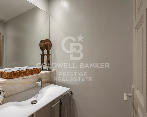 4 makuuhuone Paritalo myytävänä paikassa Begur mukana uima-altaan 
autotalli - 985 000 € (Ref: 9579088)