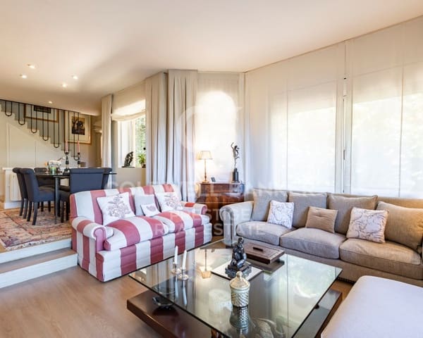 4 makuuhuone Paritalo myytävänä paikassa Begur mukana uima-altaan 
autotalli - 985 000 € (Ref: 9579088)