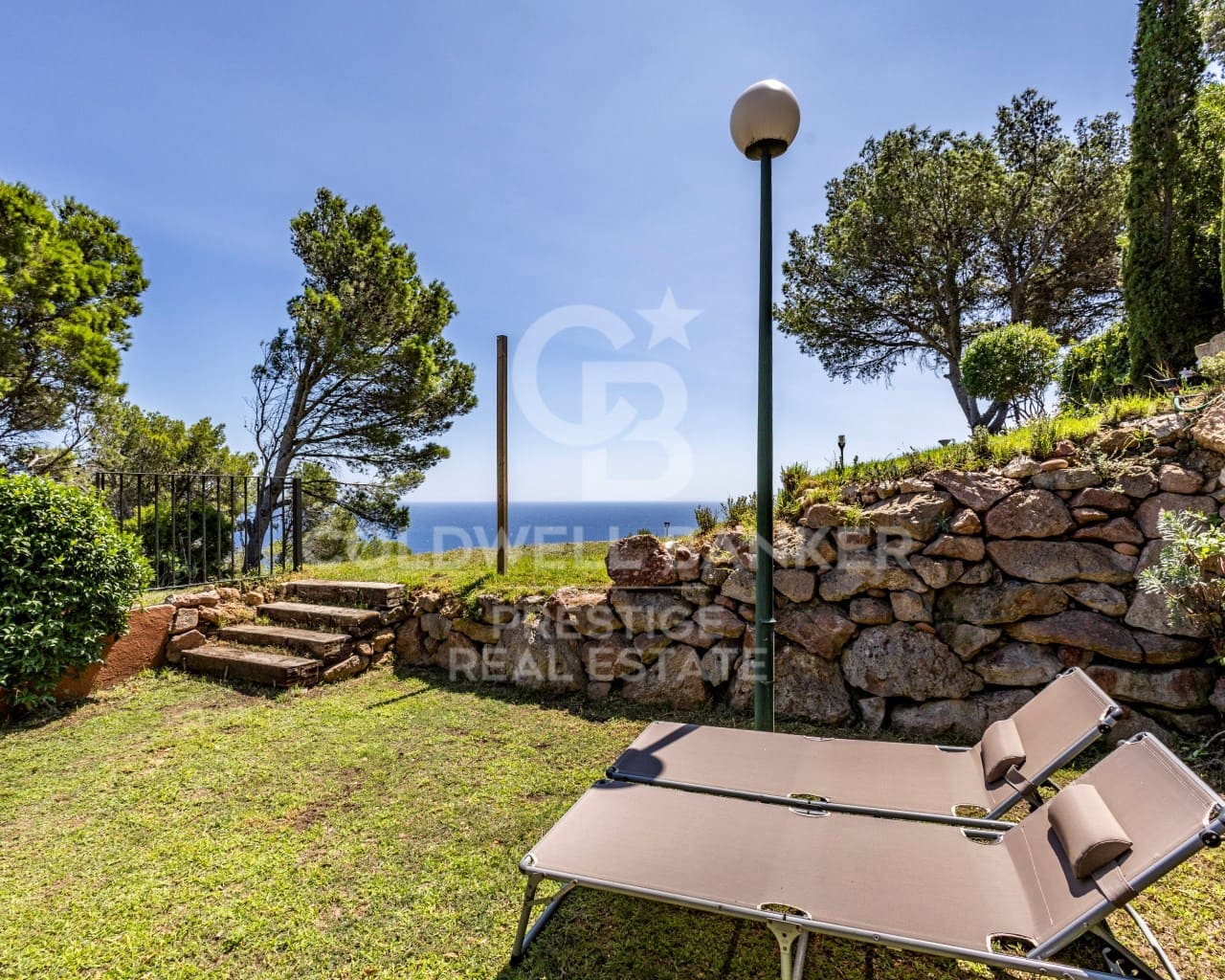 4 makuuhuone Paritalo myytävänä paikassa Begur mukana uima-altaan 
autotalli - 985 000 € (Ref: 9579088)