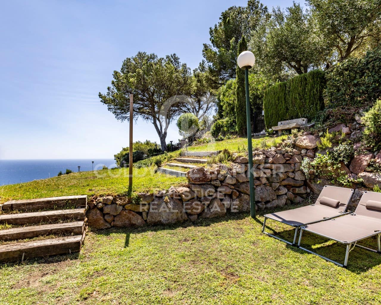 4 makuuhuone Paritalo myytävänä paikassa Begur mukana uima-altaan 
autotalli - 985 000 € (Ref: 9579088)