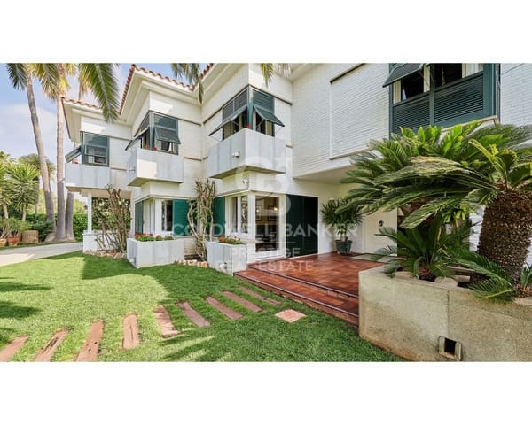 6 makuuhuone Huvila myytävänä paikassa Sitges mukana uima-altaan 
autotalli - 6 700 000 € (Ref: 9579089)