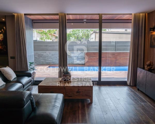 Chalet de 5 habitaciones en Castelldefels en venta con garaje - 1.890.000 € (Ref: 9579093)